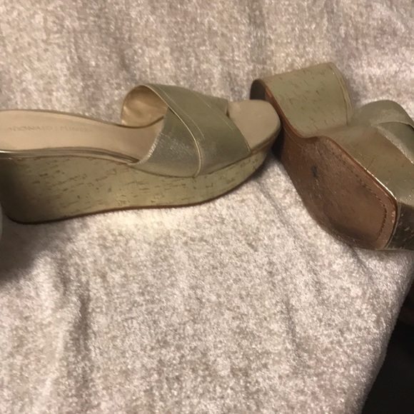 Donald J Pliner Gold Wedge Sandal - Picture 2 of 3